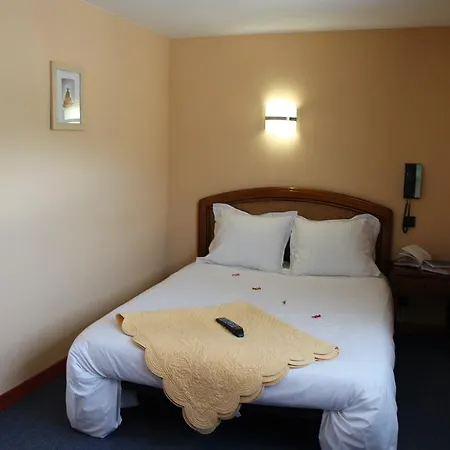 מלון Restaurant La Cigogne מונסטר