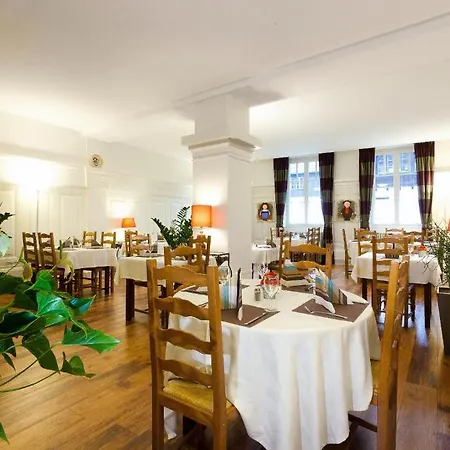 מלון Restaurant La Cigogne מונסטר
